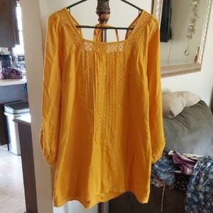 En Creme Mustard Lace Accent Dress